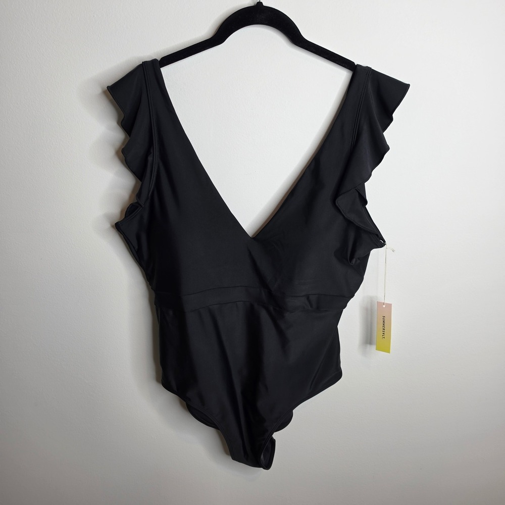 SUMMERSALT NWT Ruffle One Piece Swimsuit Womens 14 Black The Ruffle Backflip